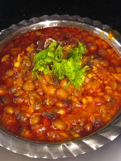 साबुत तुअर की सब्जी (Sabut tuar ki sabzi recipe in hindi) रेसिपी मुख्य फोटो