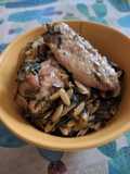 Orzo con espinacas y alitas de pollo🍗