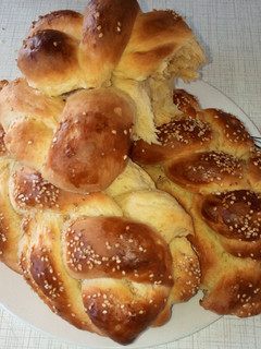 A picture of Twisted milk bread.