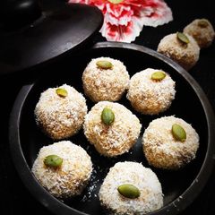 A picture of Khoya Coconut Ladoos.