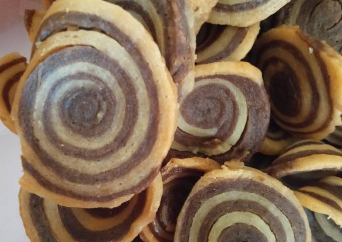 Yuk intip, Resep mudah membuat Kuping gajah mini renyah (tips) hidangan Idul Fitri  spesial