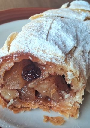 Una foto de Strudel de manzana 🍎
