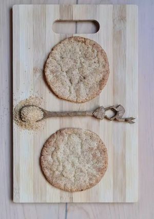Una foto de Snickerdoodles cookies 🦅 Galletas de azúcar y canela