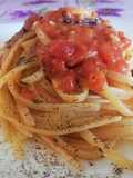 Linguine con pomodorini freschi e noce moscata