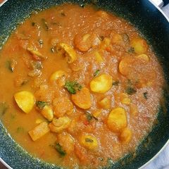A picture of Railway Mushroom Curry.