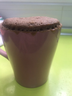 Una foto de Bizcocho a la taza de chocolate en microondas
