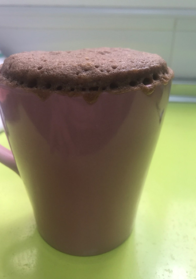 Una foto de Bizcocho a la taza de chocolate en microondas