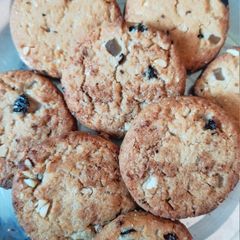 A picture of Choco Chips Cookies.
