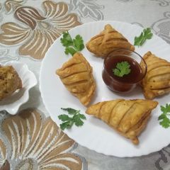 A picture of Chinese strips samosa.