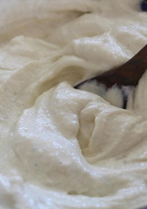 Una foto de Mayonesa casera de ajo y queso azul