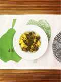 Pollo piccante con funghi, olive nere e curcuma