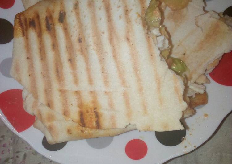 شاورما بالخبز السورى
