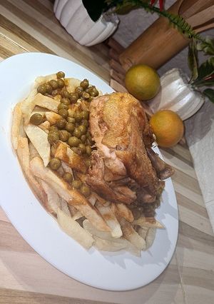 صورة لوصفة طاجين الجلبانة بالدجاج على طريقتي الخاصة بنته ولا أروع 😋✨