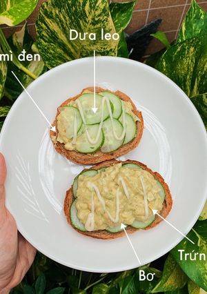 Hình của món Bánh mì đen kẹp bơ trứng 🙆🏻‍♀️.