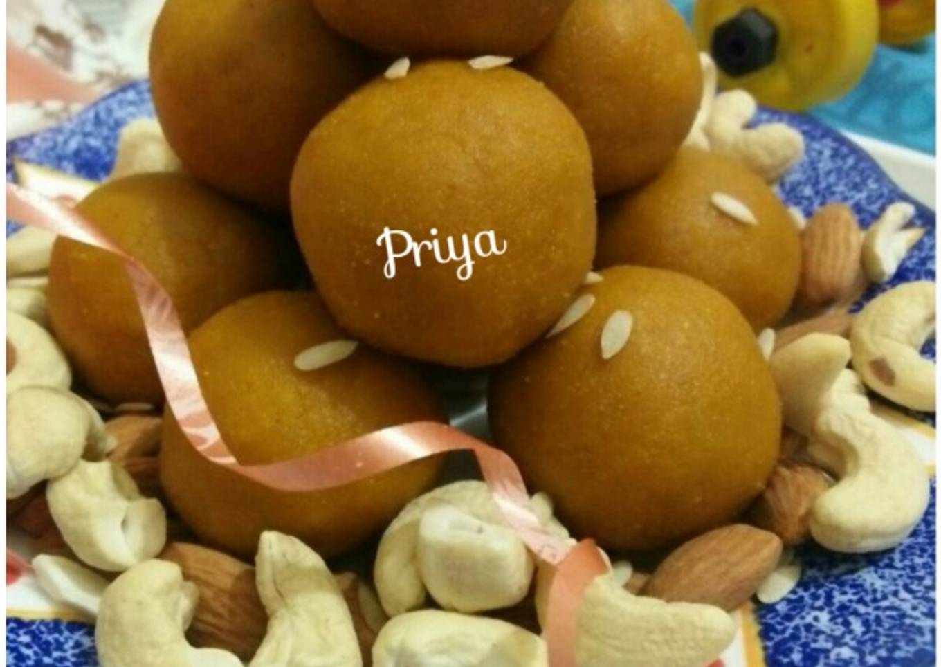 Besan Laddu