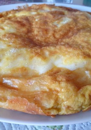 A picture of Speck and brie frittata.