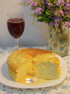 抹茶雙色輕乳酪蛋糕 的食譜成品照片