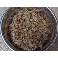 A picture of Jowar flakes Chivda (snacks).