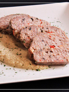 Una foto de Redondo de carne picada al microondas