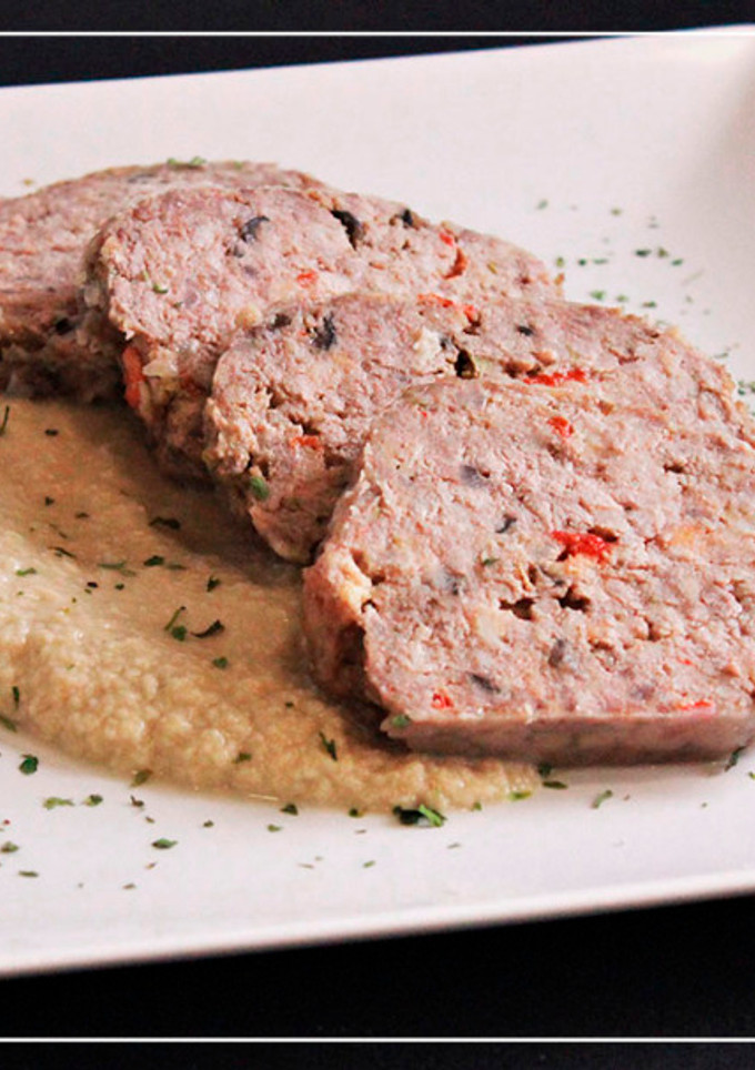 Una foto de Redondo de carne picada al microondas