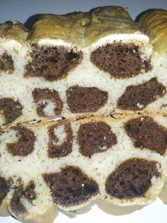சிறுத்தை அச்சு ரொட்டி (leopard print bread) (Siruthai achu rotti recipe in tamil) செய்முறை முக்கிய புகைப்படம்