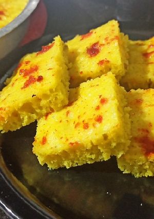 ઇન્સ્ટન્ટ લાઈવ ઢોકળા (Instant live dhokla recipe in Gujarati) રેસીપી મુખ્ય ફોટો