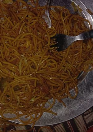 चाउमीन (chowmein recipe in Hindi) रेसिपी मुख्य फोटो