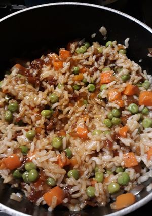 A picture of Uh, What type of Rice did you say this was again?.