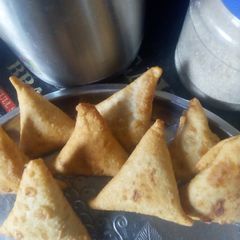 A picture of Beef samosas.