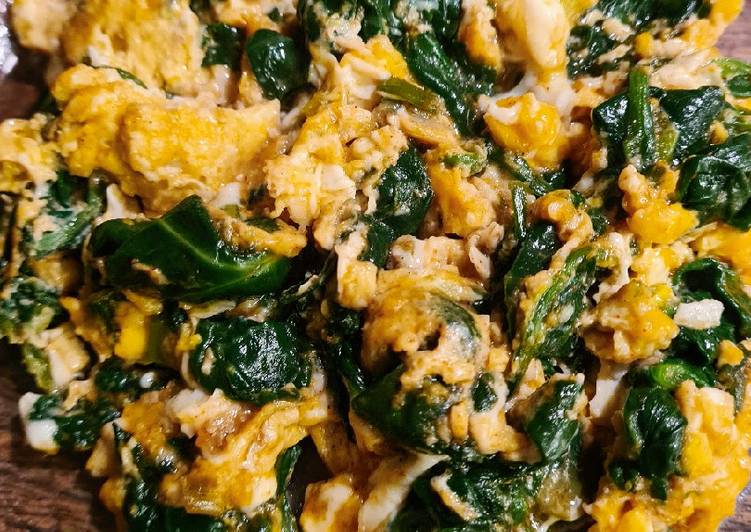 Scrambled Eggs with Spinach