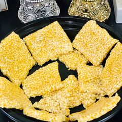 A picture of Sesame / till gud ki chikki.