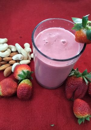 A picture of Strawberry Smoothie.