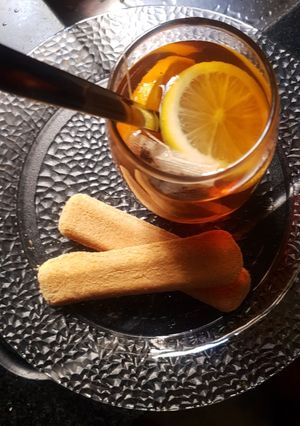 Una foto de 💎El mejor TÉ pandémico🍊🍋🍯