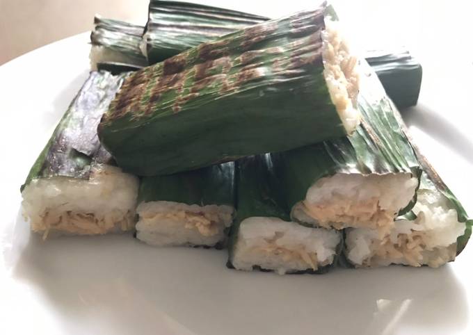 Lemper bakar isi ayam kampung