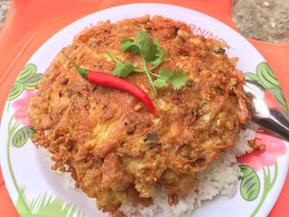 ไข่เจียวทรงเครื่อง ไข่มดแดง