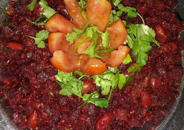 Steps to Prepare Blends Fried Groundnuts and Beetroot Masala
