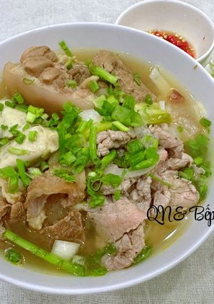 Hình của món Bún bò huế.