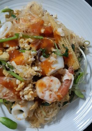 รูปของ "สุกี้ทะเลแห้งต้นอ่อนทานตะวัน" 🦐🦑🌻😋