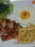 Shaking Beef with Potato and Egg