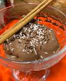 Helado cremoso de chocolate