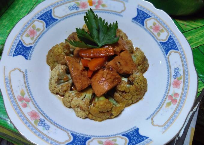 Resep: Semur Kembang Kol dan Putih Telur Farah Quinn