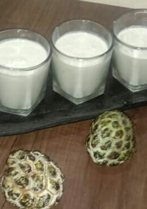 A picture of Custard apple milkshake.