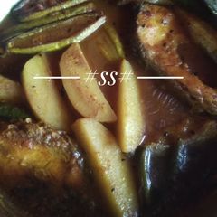 A picture of "Fish curry with Pointed gourd" #Cookpad.
