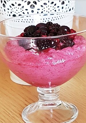 Une photo de Mousse de fruits rouges healthy