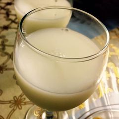 A picture of Sweet Lassi.