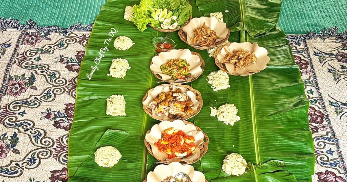 Nasi Liwet Daun Jeruk
