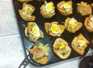 Una foto de Canapés con pan de molde