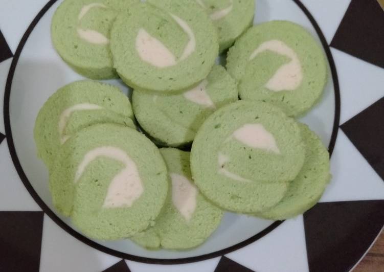 Bolu kukus gulung ekonomis