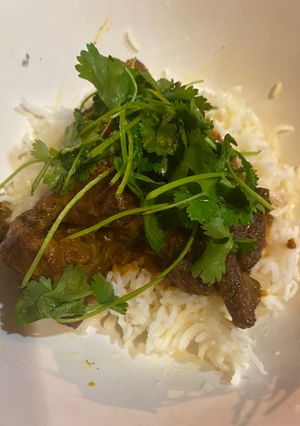 A picture of Lamb curry with red Thai curry paste.