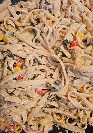A picture of Fettuccine Alfredo.
